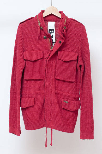 <strong>ISETAN MEN’S｜伊勢丹新宿店メンズ館</strong>　6階“コンテンポラリーカジュアル”　ニットジャケット4万8300円（バーク／伊勢丹新宿店）