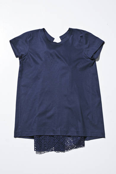 <strong>sacai│サカイ　伊勢丹新宿店本館1階ザ・ステージ期間限定ショップ</strong>　Tシャツ　1万5750円