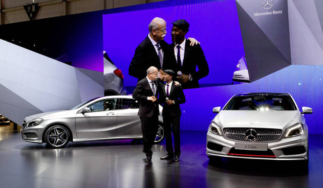 <strong>Aloe Blacc with Dr. Zetsche｜アロー・ブラックとツェッチェ博士</strong>