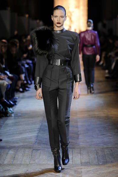 <strong>YVES SAINT LAURENT｜イヴ・サンローラン</strong>　2012-13年秋冬コレクション速報