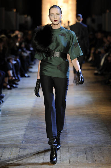 <strong>YVES SAINT LAURENT｜イヴ・サンローラン</strong>　2012-13年秋冬コレクション速報