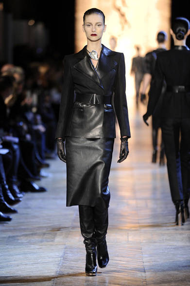 <strong>YVES SAINT LAURENT｜イヴ・サンローラン</strong>　2012-13年秋冬コレクション速報