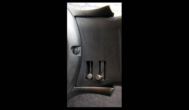 <strong>N.O.A｜ノア</strong>　アビエタイプ（爪付き）のバネ棒をダブルで使用。