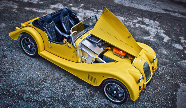 <strong>Morgan Motor Company Plus E｜モーガン モーター カンパニー プラスE</strong>