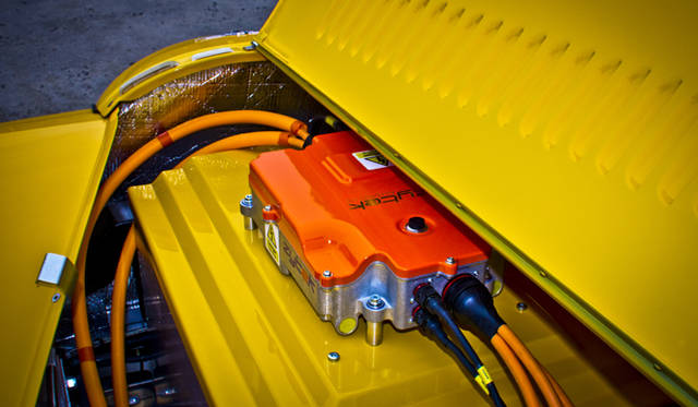 <strong>Morgan Motor Company Plus E｜モーガン モーター カンパニー プラスE</strong>