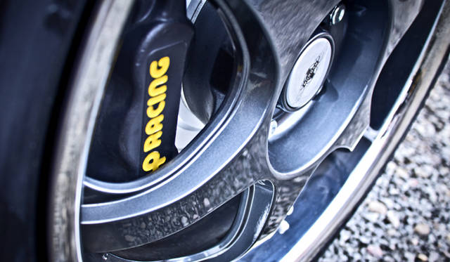 <strong>Morgan Motor Company Plus E｜モーガン モーター カンパニー プラスE</strong>