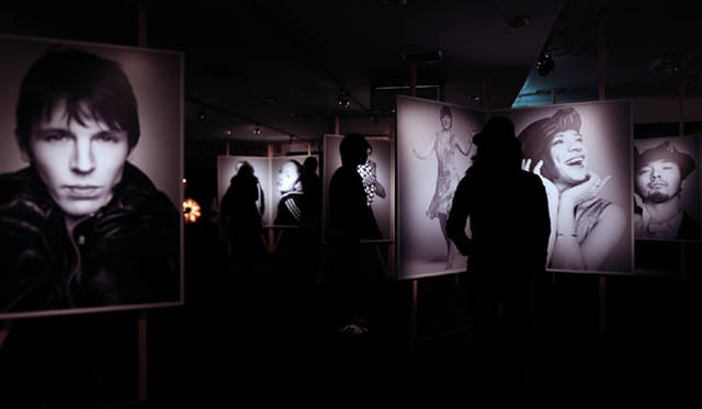 <strong>谷川じゅんじ｜Composing Days</strong>　Power People by Leslie Kee