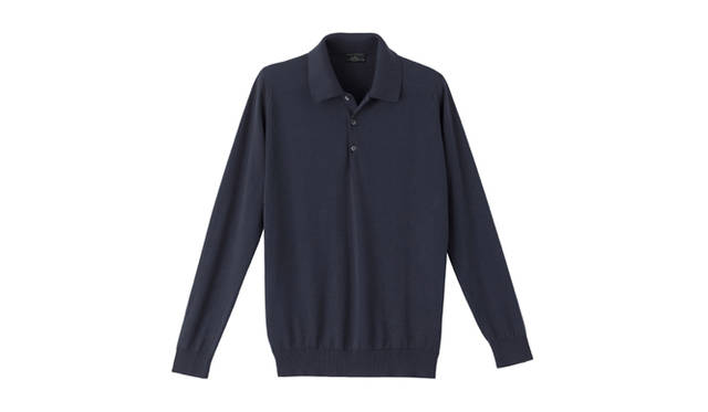 <strong>A.P.C. × JOHN SMEDLEY</strong>　エレガントな表情のポロカラーニット。往年のアイビーに思いを馳せて、上からBDシャツを羽織るくらいが逆に新鮮かも。2万4150円