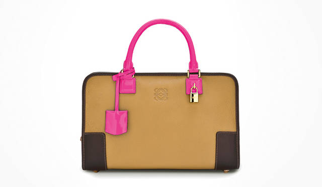 <strong>LOEWE│ロエベ</strong>　