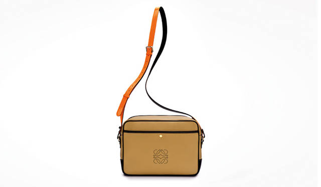 <strong>LOEWE│ロエベ</strong>　