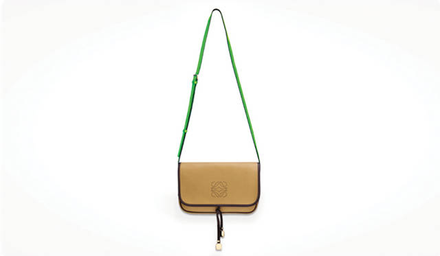 <strong>LOEWE│ロエベ</strong>　