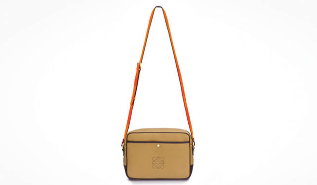 <strong>LOEWE│ロエベ</strong>　