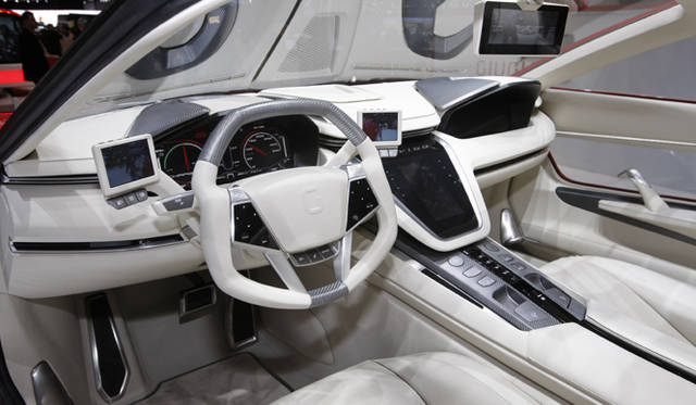 <strong>Italdesign Giugiaro Brivido｜イタルデザイン・ジウジアーロ ブリヴィド</strong>