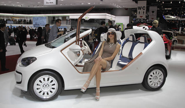 <strong>Italdesign Giugiaro up! azzurra sailing team｜イタルデザイン・ジウジアーロ アップ! アズーラ セイリング チーム</strong>