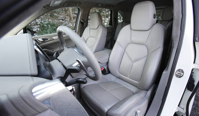 <strong>PORSCHE Cayenne turbo｜ポルシェ カイエン ターボ</strong>　