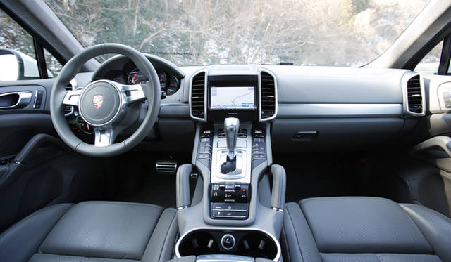 <strong>PORSCHE Cayenne turbo｜ポルシェ カイエン ターボ</strong>　