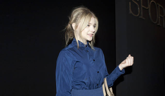 <strong>MaxMara│マックスマーラ</strong>　ウーマン・イン・フィルム マックスマーラ2012年度「フェイス・オブ・ザ・フューチャー®」賞　15歳のクロエ・グレース・モレッツが受賞！　©Alessia Gammarota / Imaxtree.com