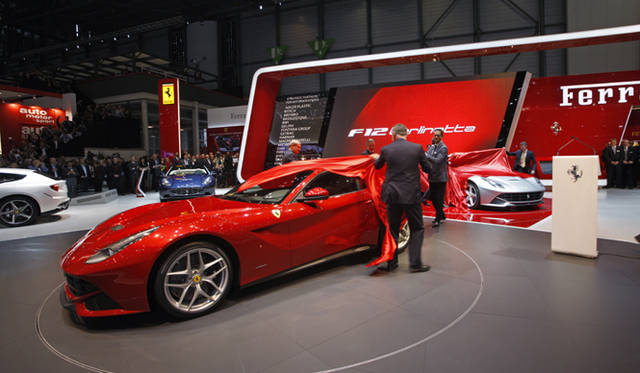 <strong>Ferrari F12 Berlinetta｜フェラーリ F12 ベルリネッタ</strong>
