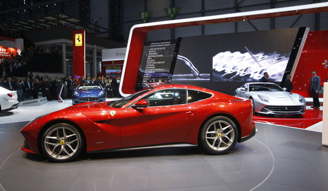 <strong>Ferrari F12 Berlinetta｜フェラーリ F12 ベルリネッタ</strong>
