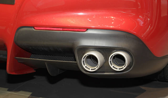 <strong>Ferrari F12 Berlinetta｜フェラーリ F12 ベルリネッタ</strong>