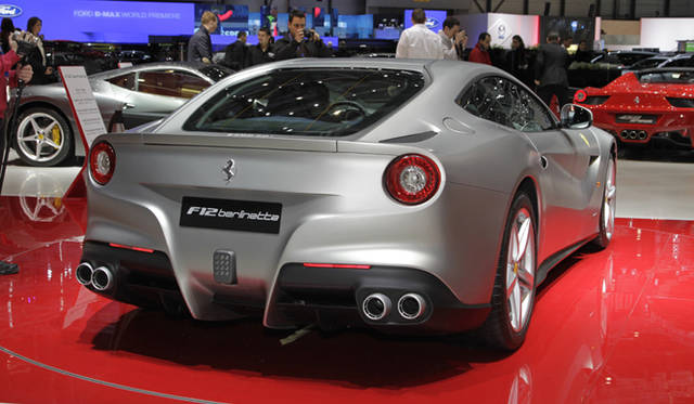 <strong>Ferrari F12 Berlinetta｜フェラーリ F12 ベルリネッタ</strong>