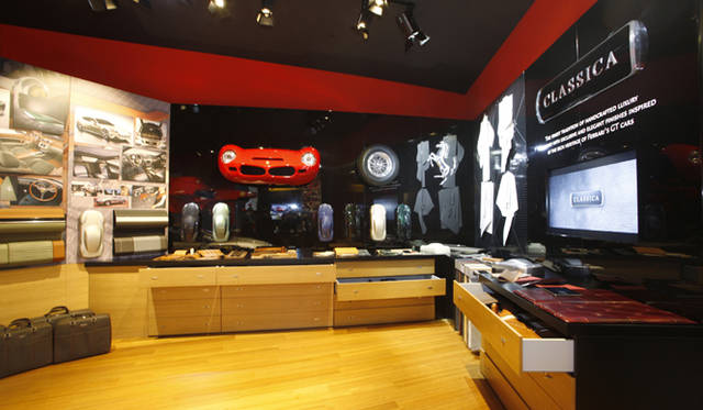 <strong>Ferrari｜フェラーリ</strong>