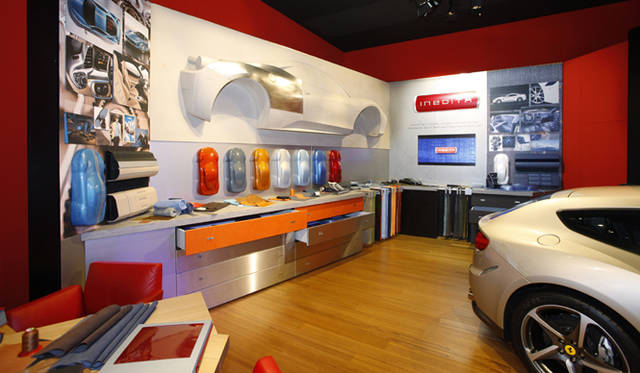 <strong>Ferrari｜フェラーリ</strong>