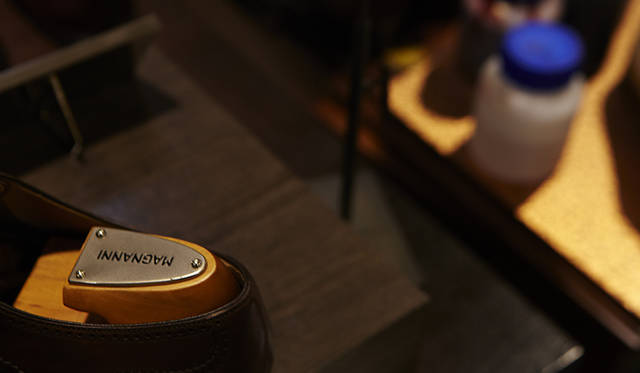 <strong>MAGNANNI│マグナーニ</strong> 軽さと屈曲性に富んだ快適な紳士靴。