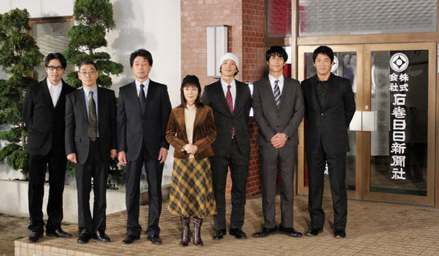 <strong>戸田恵子｜舞台、ドラマ、そしてボランティアまで、2012年もパワフルにスタート！</strong><br />2月に入り、おなじく2時間ドラマ『3.11 その日、石巻で何が起きたのか～6枚の壁新聞～』の撮影に入りました。キャスト全員が実在の人物を演じるという、再現フィルムのような不思議なドラマになっています。