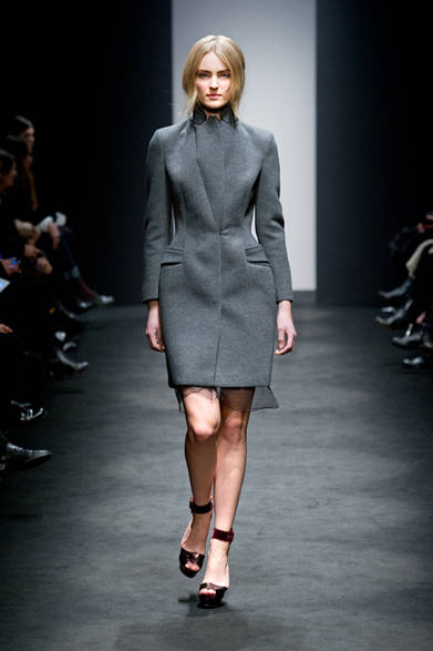 <strong>N°21｜ヌメロ ヴェントゥーノ</strong>　2012-13年秋冬コレクション速報