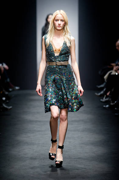 <strong>N°21｜ヌメロ ヴェントゥーノ</strong>　2012-13年秋冬コレクション速報