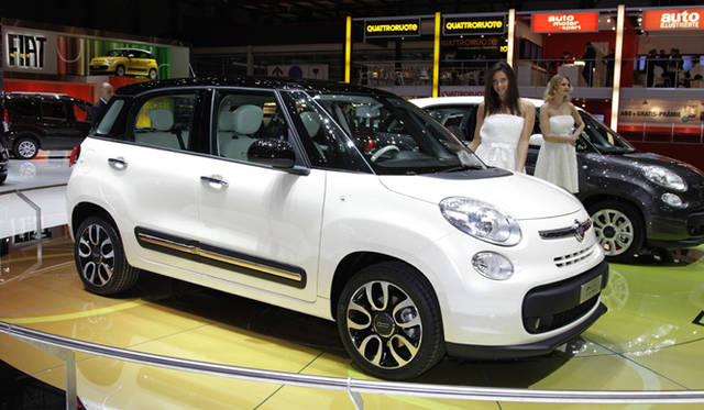 <strong>Fiat 500L│フィアット 500L</strong>
