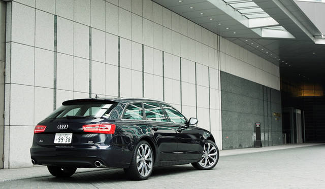 <strong>Audi  A6 Avant｜アウディA6アバント</strong>　
