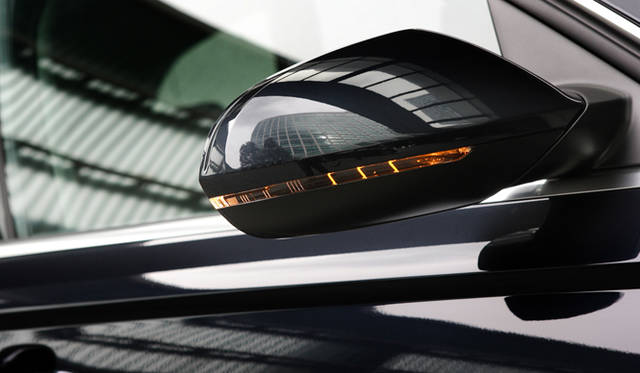 <strong>Audi  A6 Avant｜アウディA6アバント</strong>　