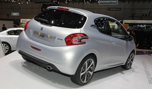 <strong>Peugeot 208｜プジョー208</strong>