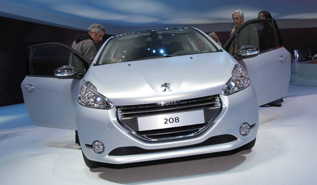 <strong>Peugeot 208｜プジョー208</strong>
