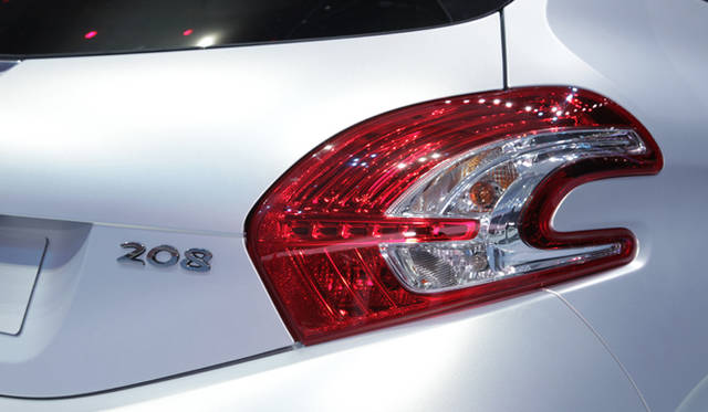 <strong>Peugeot 208｜プジョー208</strong>