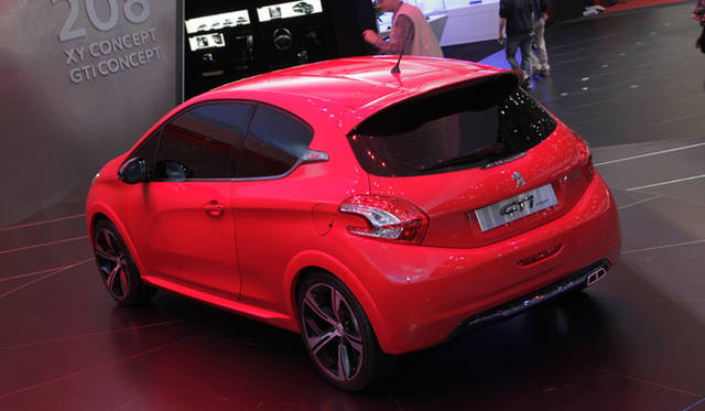 <strong>Peugeot 208 GTi Concept｜プジョー208 GTiコンセプト</strong>