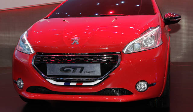 <strong>Peugeot 208 GTi Concept｜プジョー208 GTiコンセプト</strong>