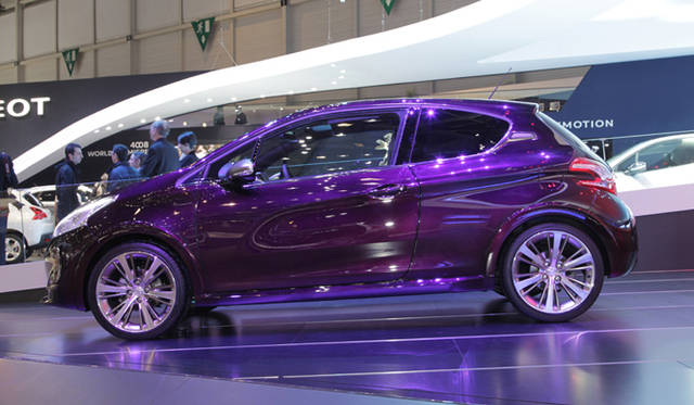 <strong>Peugeot 208 XY Concept｜プジョー208 XYコンセプト</strong>