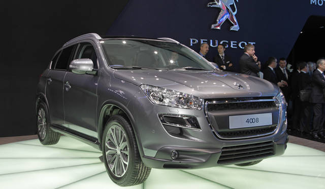 <strong>Peugeot 4008｜プジョー4008</strong>