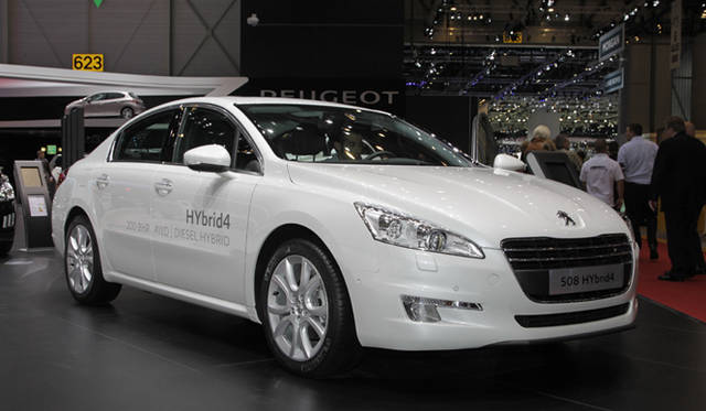 <strong>Peugeot 508HYbrid4｜プジョー508HYbrid4</strong>