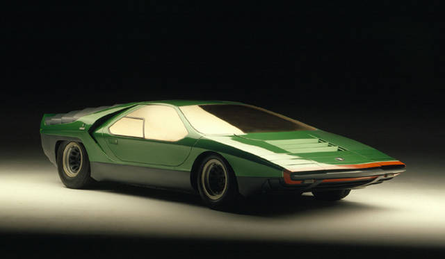 <strong>Alfa Romeo Carabo｜アルファ・ロメオ カラボ</strong>