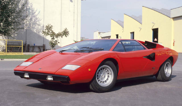 <strong>Lamborghini Countach｜ランボルギーニ カウンタック</strong>