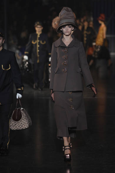 <strong>LOUIS VUITTON｜ルイ・ヴィトン</strong>　2012-13年秋冬コレクション