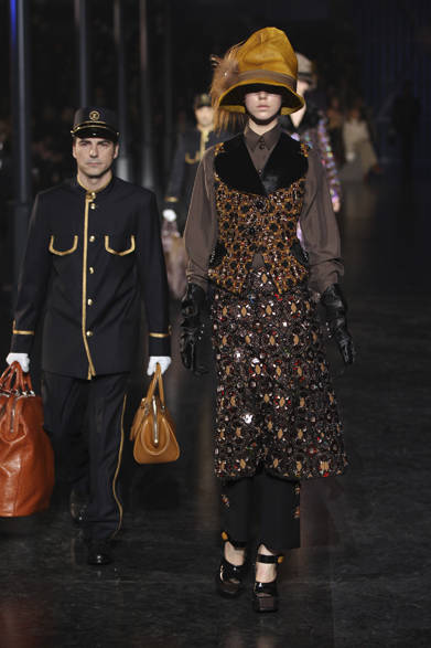 <strong>LOUIS VUITTON｜ルイ・ヴィトン</strong>　2012-13年秋冬コレクション