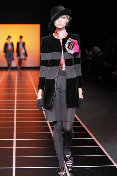 <strong>GIORGIO ARMANI｜ジョルジオ アルマーニ</strong>　