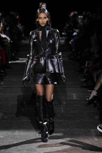 <strong>Givenchy by Riccardo Tisci｜ジバンシィ バイ リカルド ティッシ</strong>　2012-13年秋冬コレクション速報