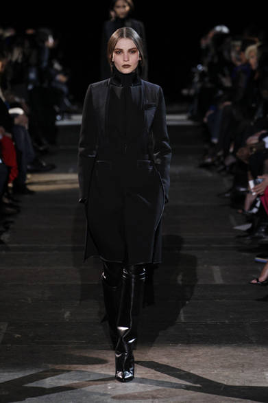 <strong>Givenchy by Riccardo Tisci｜ジバンシィ バイ リカルド ティッシ</strong>　2012-13年秋冬コレクション速報