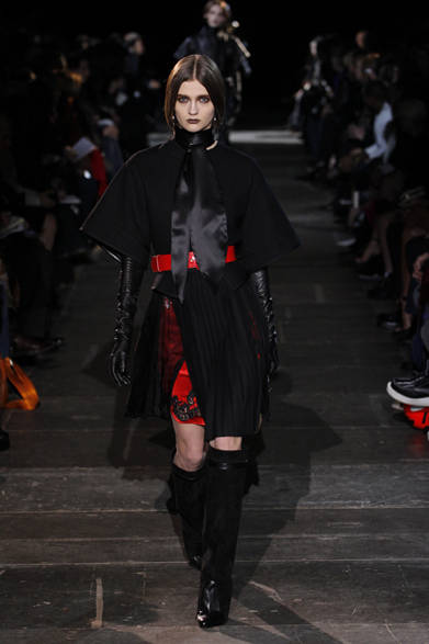 <strong>Givenchy by Riccardo Tisci｜ジバンシィ バイ リカルド ティッシ</strong>　2012-13年秋冬コレクション速報